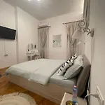 Rozelor Accommodation